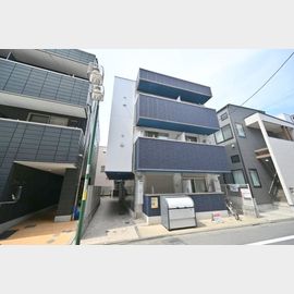 グランドライン３ 1階 築12年10ヶ月の賃貸物件
