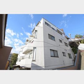 大倉山駅より徒歩3分 2階 築38年9ヶ月の賃貸物件