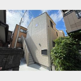 武蔵新城駅より徒歩10分 2階 築3年9ヶ月の賃貸物件