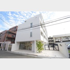 久地駅より徒歩2分 築8年11ヶ月 5階建の賃貸物件