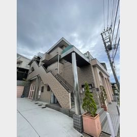 大倉山駅より徒歩10分 2階 築31年の賃貸物件