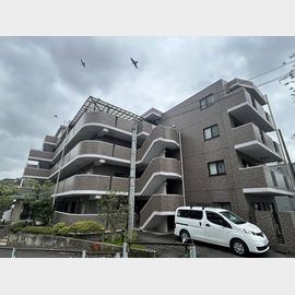 宮崎台駅より徒歩5分 3階 築30年4ヶ月の賃貸物件