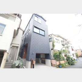 二子新地駅より徒歩2分 新築 3階建の賃貸物件