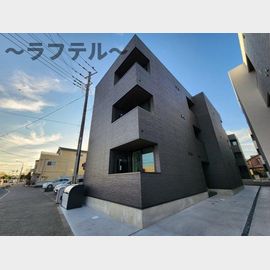 武蔵藤沢駅より徒歩13分 3階 新築の賃貸物件