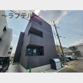 武蔵藤沢駅より徒歩14分 新築 3階建の賃貸物件