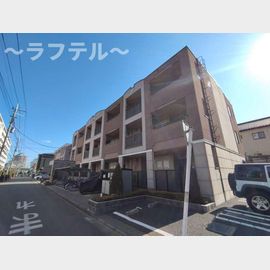 ヒューゲルキーファ 3階 築16年4ヶ月の賃貸物件