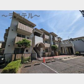 下山口駅より徒歩9分 築40年9ヶ月 3階建の賃貸物件