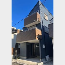 大岡山駅より徒歩7分 築6年11ヶ月 3階建の賃貸物件