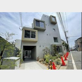 都立大学駅より徒歩5分 2階 築2年の賃貸物件
