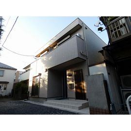 蓮沼駅より徒歩4分 築4年3ヶ月 2階建の賃貸物件