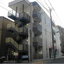 ベルメゾン 丸松 2階 築10年の賃貸物件