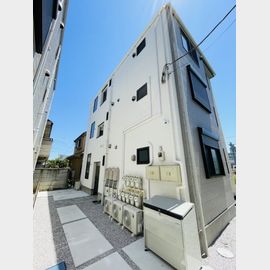 武蔵小金井駅より徒歩12分 新築 3階建の賃貸物件