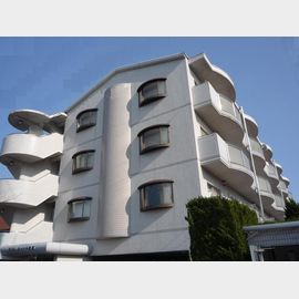 ヴェルシャトー 3階 築32年6ヶ月の賃貸物件