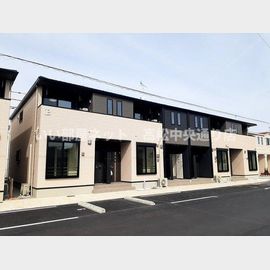 空港通り駅より徒歩3分 築1年8ヶ月 2階建の賃貸物件