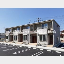 八栗駅より徒歩3分 築1年8ヶ月 2階建の賃貸物件