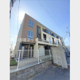 木太町駅より徒歩12分 築10年8ヶ月 3階建の賃貸物件