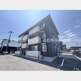 伏石駅より徒歩12分 築4年9ヶ月 3階建の賃貸物件