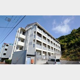 志度駅より徒歩23分 築30年11ヶ月 4階建の賃貸物件