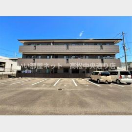 八栗駅より徒歩6分 築21年9ヶ月 3階建の賃貸物件