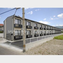 川之江駅より徒歩27分 築18年4ヶ月 2階建の賃貸物件