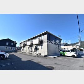 国分駅より徒歩15分 築12年1ヶ月 2階建の賃貸物件