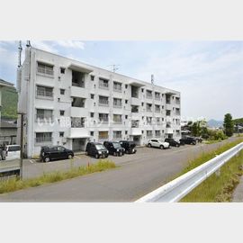 丸亀駅より徒歩62分 3階 築47年1ヶ月の賃貸物件