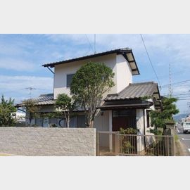 円座駅より徒歩3分 築47年7ヶ月 2階建の賃貸物件