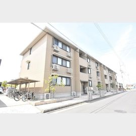 伏石駅より徒歩16分 3階 築14年7ヶ月の賃貸物件