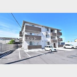 円座駅より徒歩8分 3階 築4年2ヶ月の賃貸物件