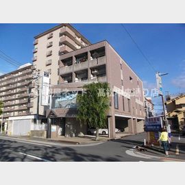高松駅より徒歩13分 4階 築33年2ヶ月の賃貸物件