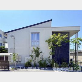 坂出駅より徒歩14分 築5年6ヶ月 2階建の賃貸物件