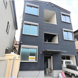 南鳩ヶ谷駅より徒歩6分 築2年1ヶ月 3階建の賃貸物件