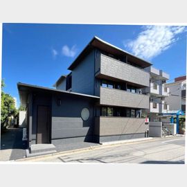 西川口駅より徒歩8分 築1年9ヶ月 3階建の賃貸物件