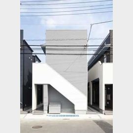 東大宮駅より徒歩10分 築8年6ヶ月 2階建の賃貸物件