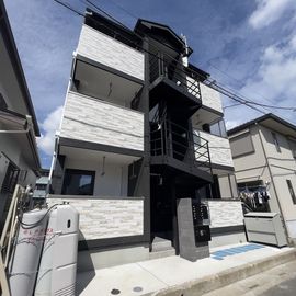 西大宮駅より徒歩11分 2階 築2年6ヶ月の賃貸物件