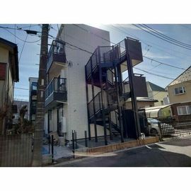 七里駅より徒歩5分 3階 築2年2ヶ月の賃貸物件