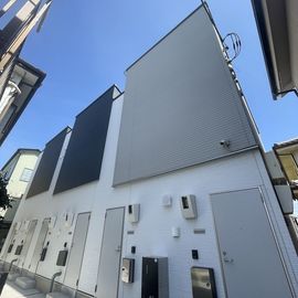 久喜駅より徒歩4分 築3年9ヶ月 2階建の賃貸物件