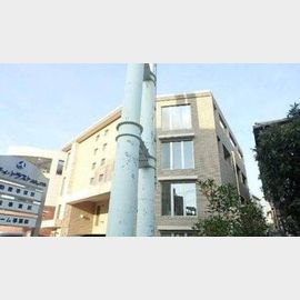 与野駅より徒歩8分 築11年2ヶ月 4階建の賃貸物件