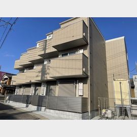 吉川駅より徒歩13分 新築 3階建の賃貸物件