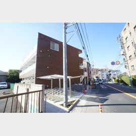 武蔵浦和駅より徒歩13分 1階 築8年5ヶ月の賃貸物件