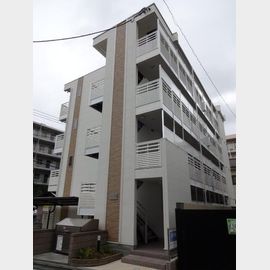 大宮駅より徒歩10分 築10年11ヶ月 4階建の賃貸物件