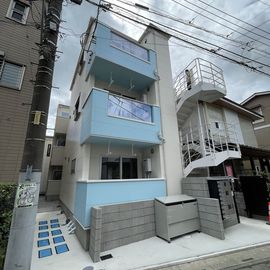 北与野駅より徒歩7分 築1年9ヶ月 3階建の賃貸物件
