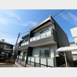 上尾駅より徒歩9分 築9年3ヶ月 2階建の賃貸物件