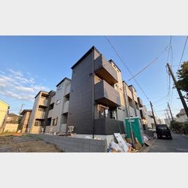 北浦和駅より徒歩10分 新築 3階建の賃貸物件