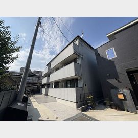 志木駅より徒歩10分 築2年2ヶ月 3階建の賃貸物件