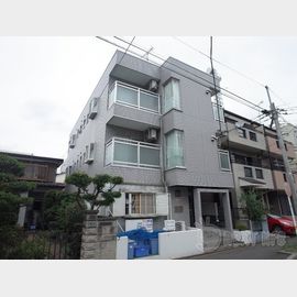 川崎駅より徒歩8分 1階 築34年の賃貸物件