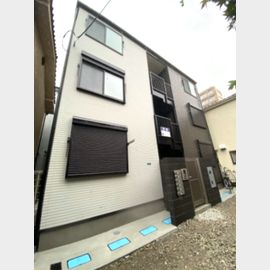 小田栄駅より徒歩10分 築4年8ヶ月 3階建の賃貸物件