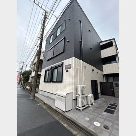 大師橋駅より徒歩3分 3階 築1年2ヶ月の賃貸物件