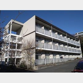 新川崎駅より徒歩18分 築23年5ヶ月 3階建の賃貸物件