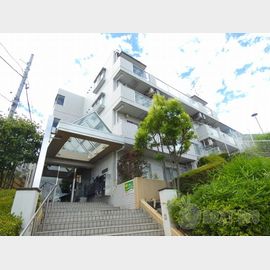 玉川学園前駅より徒歩6分 4階 築40年9ヶ月の賃貸物件